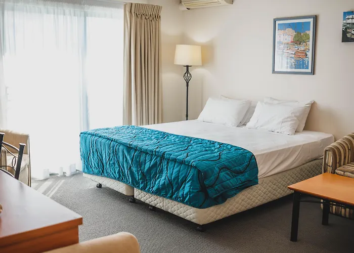 Heritage Cairns Hotel